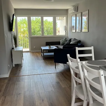 Banana Apartment